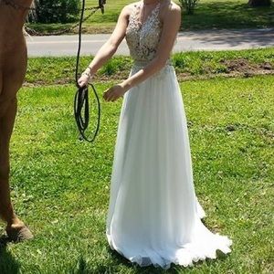 Dresses - I’m selling my Prom Dress I’ve only worn it once Dresses - I’m selling my Prom Dress I’ve only worn it once